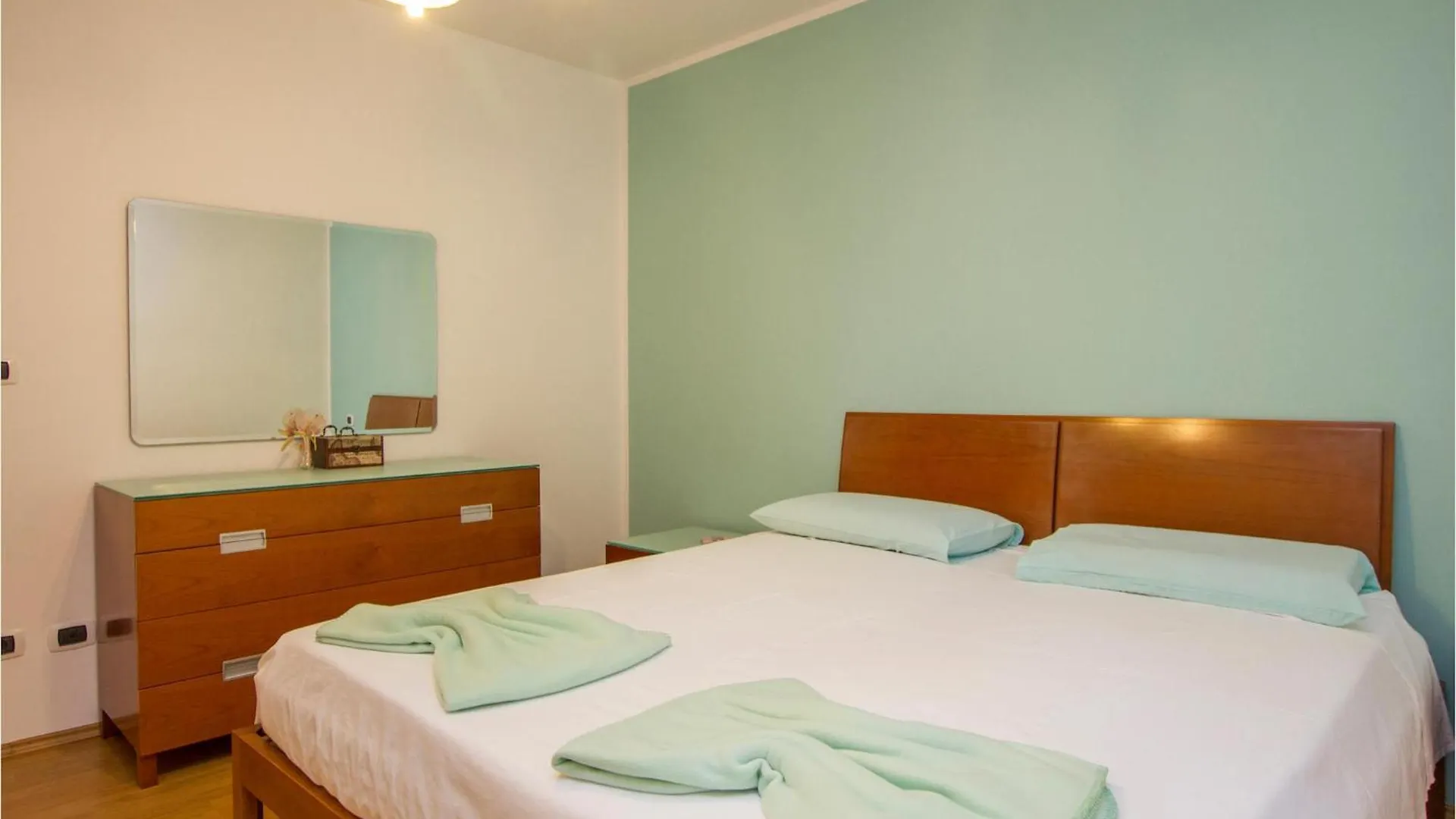 Stunning Home In Nedescina With Wifi Santalezi Croatia
